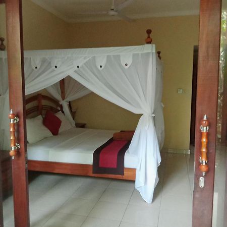 Pondok Aldi Hostel Amed Eksteriør bilde