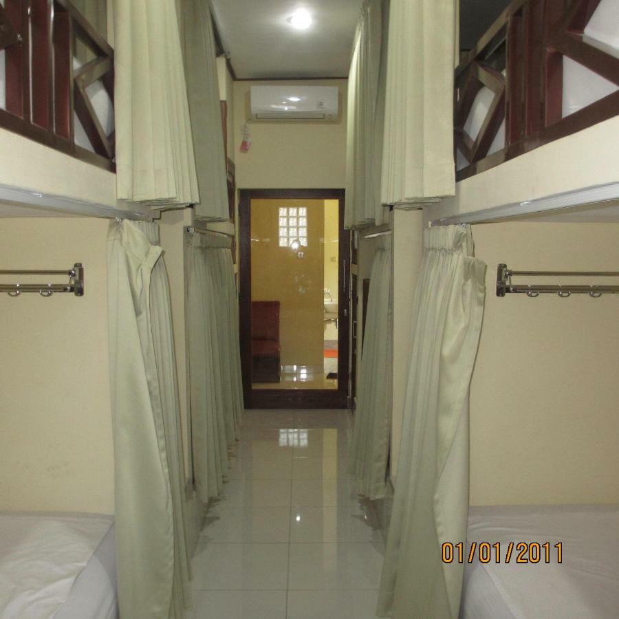 Pondok Aldi Hostel Amed Eksteriør bilde